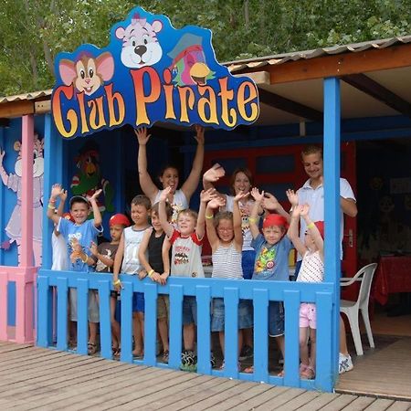 Camping valras climatisé Hotel Sérignan Esterno foto