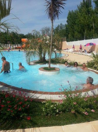 Camping valras climatisé Hotel Sérignan Esterno foto